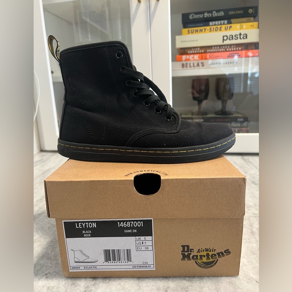 Dr Marten Leyton Canvas